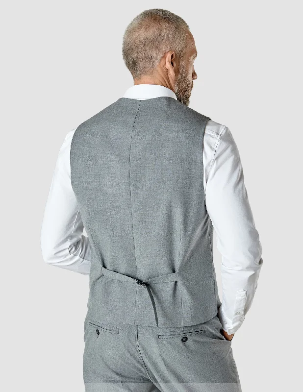 essential-vest-cloud-grey