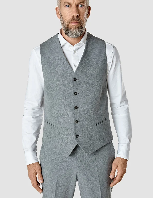 essential-vest-cloud-grey