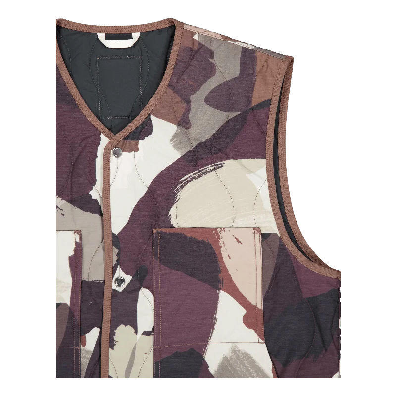 norse-projects-peter-camo-nylon-insulated-ves-espresso