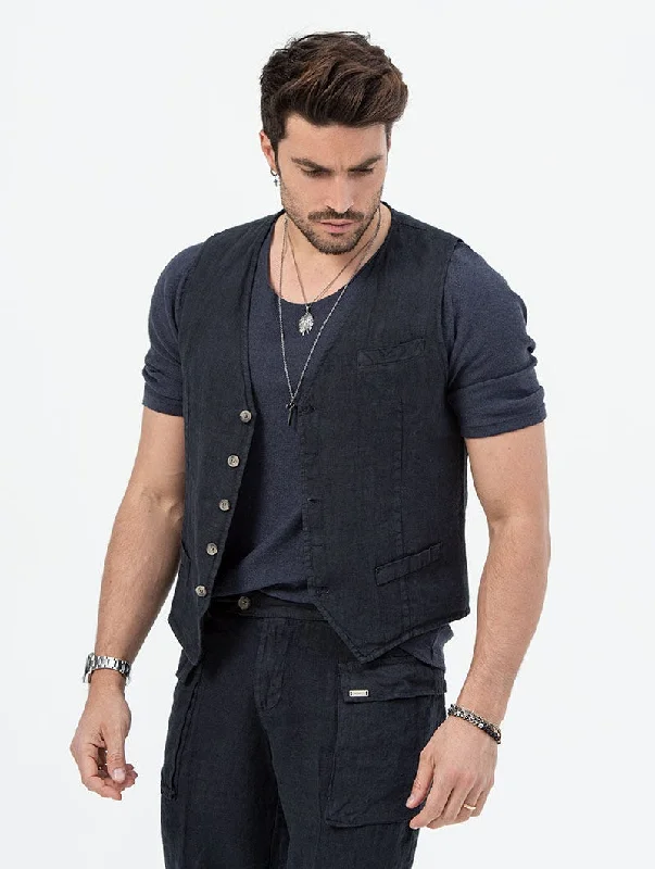 sawyer-vest-in-dark-blue