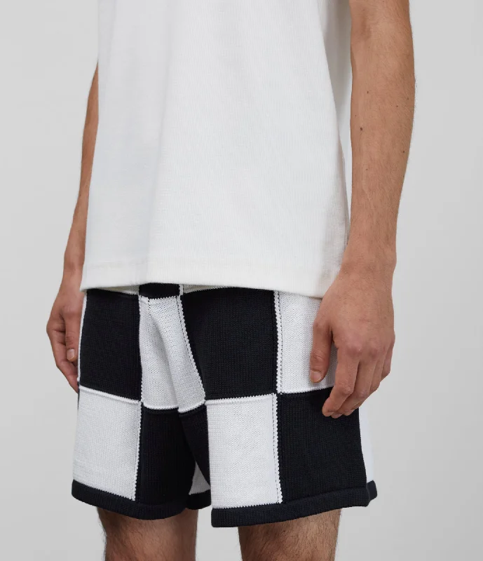 cb-chequered-knit-shorts