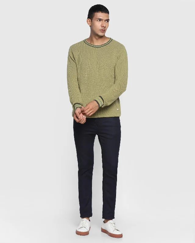 solid-crew-neck-sweater-in-moss-green-bonne