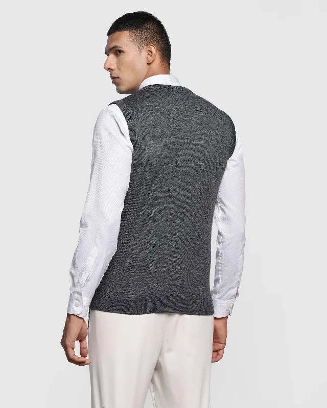 solid-v-neck-sweater-in-charcoal-xavior