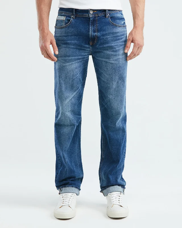 RELAXED FIT HIGH-RISE JEANS IN DARK WASH