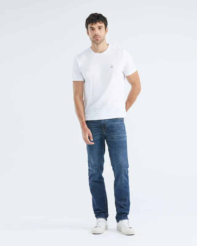 RELAXED FIT HIGH-RISE JEANS IN DARK WASH