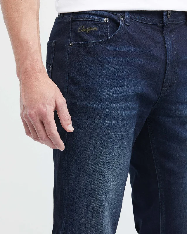 STRAIGHT FIT MID-RISE JEANS IN ULTRA DARK WASH