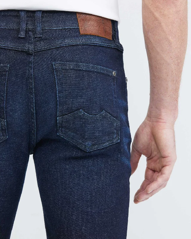 STRAIGHT FIT MID-RISE JEANS IN ULTRA DARK WASH