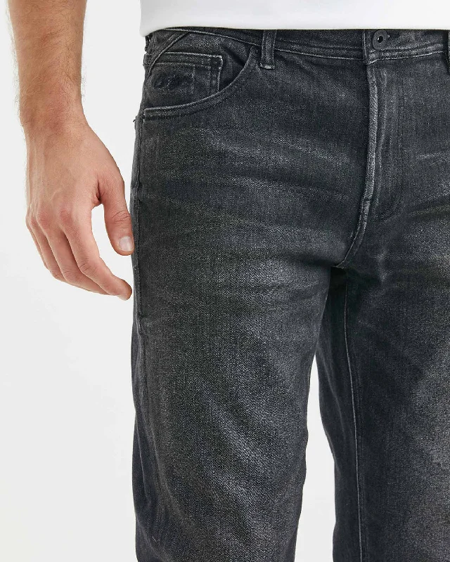 STRAIGHT FIT MID-RISE JEANS IN BLACK