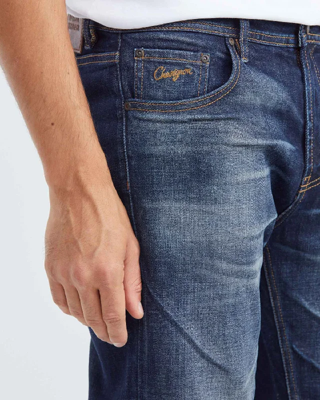 STRAIGHT FIT MID-RISE JEANS IN DARK WASH