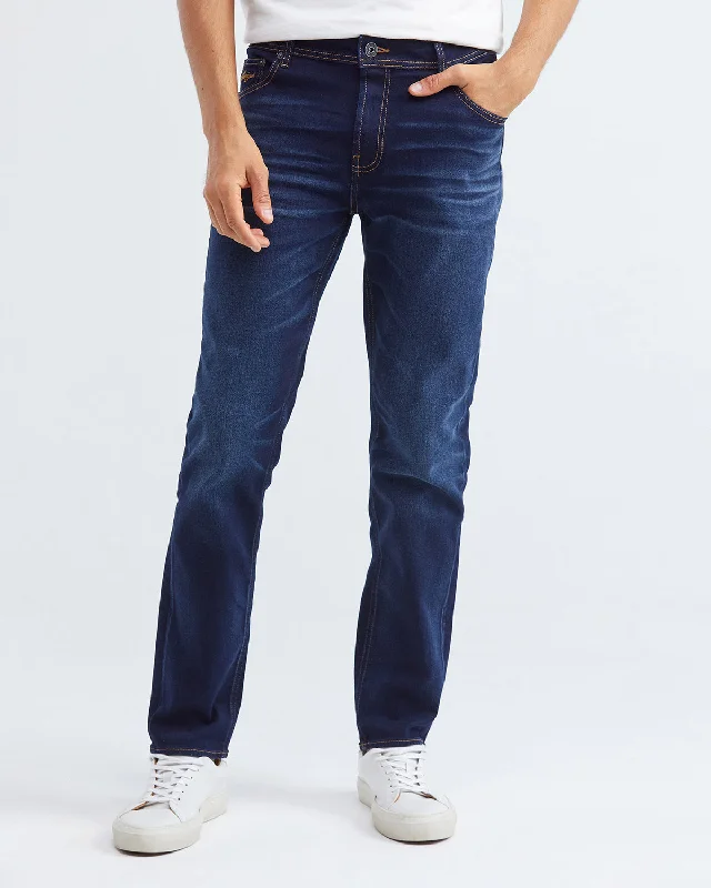 STRAIGHT FIT MID-RISE JEANS IN DARK WASH