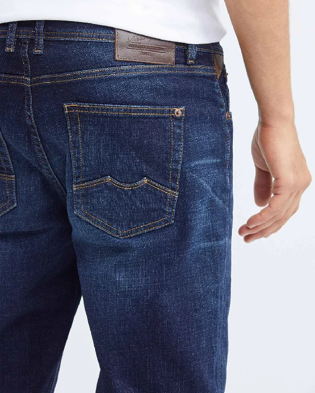 STRAIGHT FIT MID-RISE JEANS IN DARK WASH