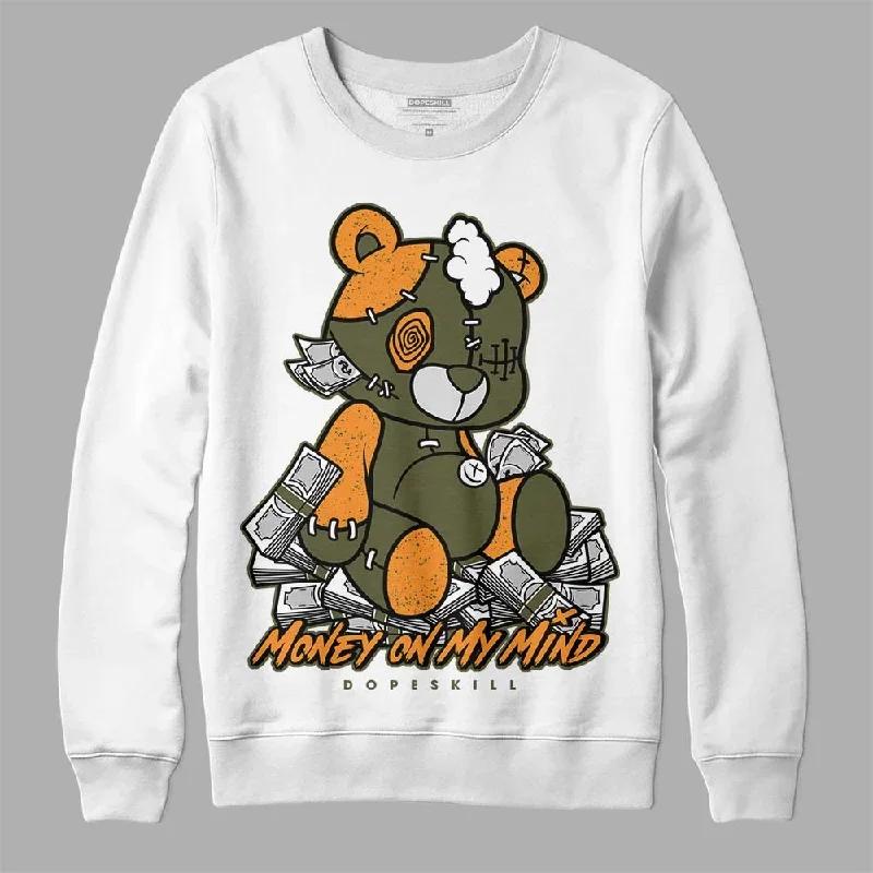 Olive 5s DopeSkill Sweatshirt MOMM Bear Graphic